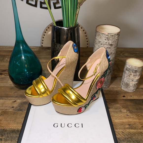 Gucci Embroidered Metallic Gold Espadrille Wedges - Picture 6 of 8